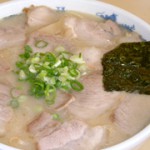 岡本中華　中華そば 肉玉子入り 大／850円