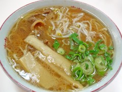 徳島ラーメン　いのたに