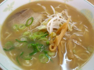 八万屋ラーメン